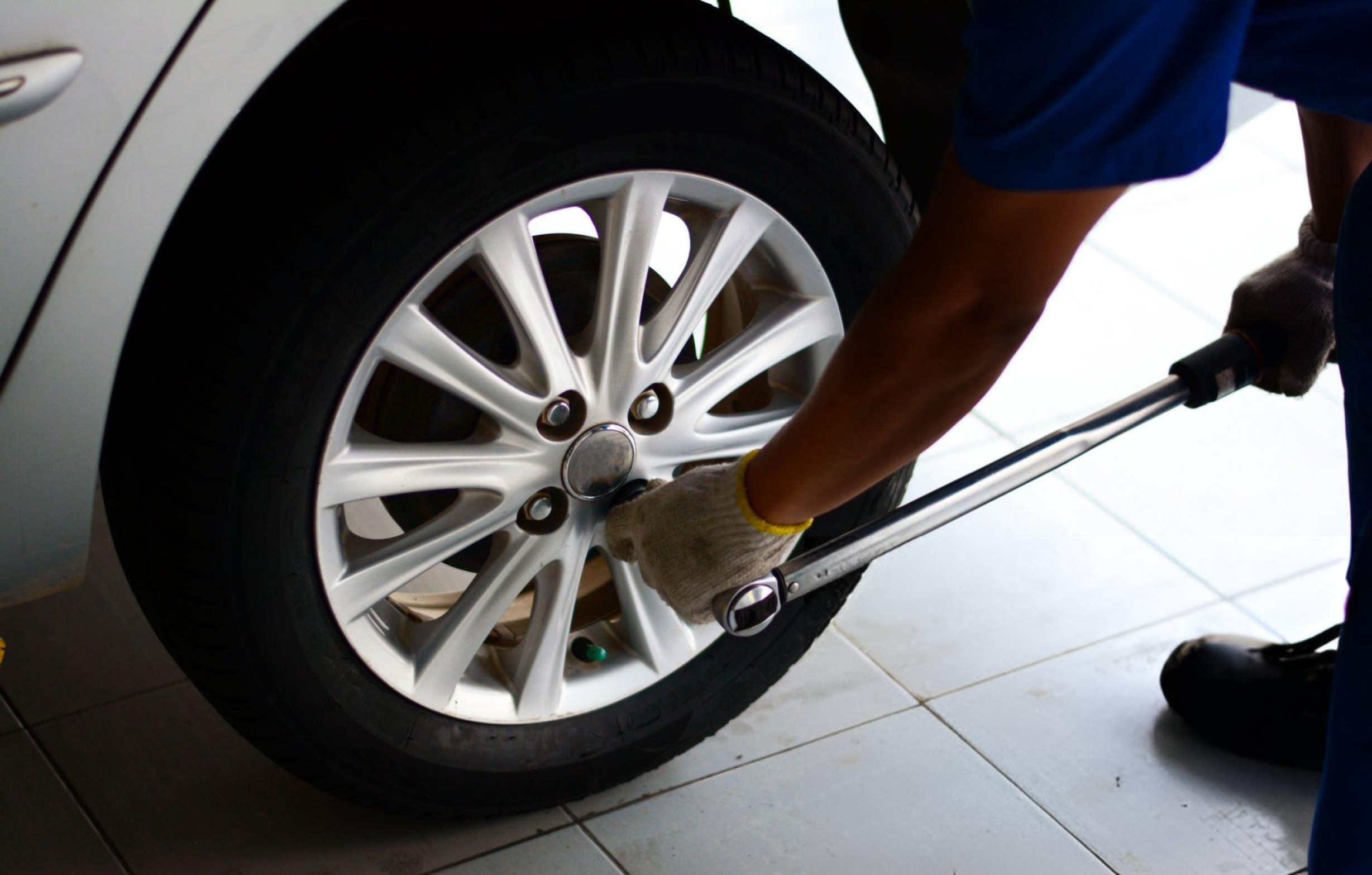 Lug Nut Removal